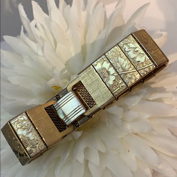 Vintage Goldtone Bracelet - Picture 5 of 8